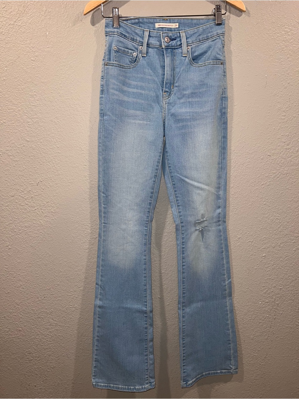 Levi's 725 High Rise Bootcut Jeans Light Wash Distressed Blue Tall Size 26 W26
